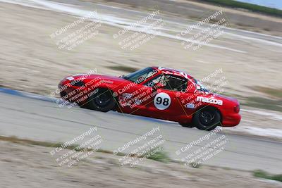 media/May-01-2022-CalClub SCCA (Sun) [[03a481c204]]/Group 5/Race (Offramp)/